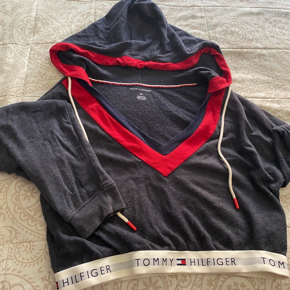 Tommy Hilfiger women’s top. Large. Blue,Red,White.